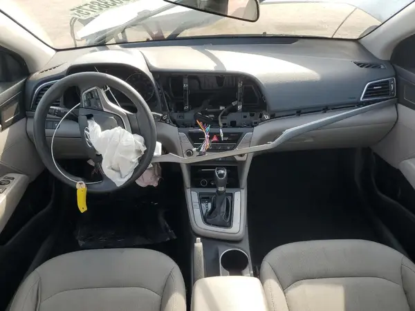 5NPD74LFXHH184754 2017 HYUNDAI ELANTRA - Image 8