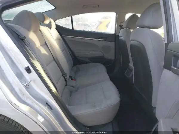 5NPD74LFXHH190179 2017 HYUNDAI ELANTRA - Image 8
