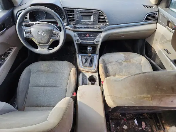 5NPD74LFXHH199304 2017 HYUNDAI ELANTRA - Image 8