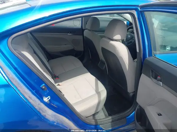 5NPD74LFXHH200211 2017 HYUNDAI ELANTRA - Image 8