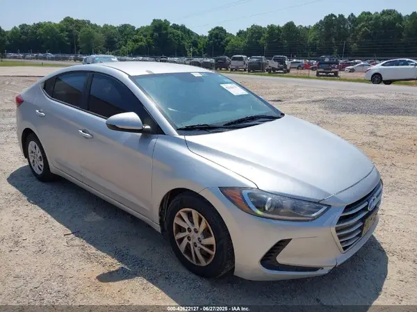 5NPD74LFXHH200872 2017 HYUNDAI ELANTRA - Image 1