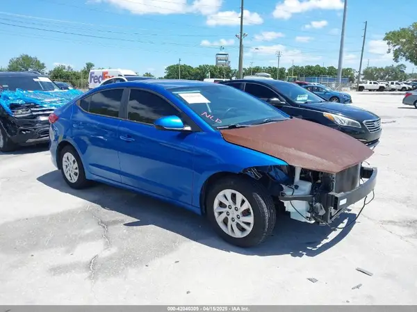 5NPD74LFXHH206588 2017 HYUNDAI ELANTRA - Image 1