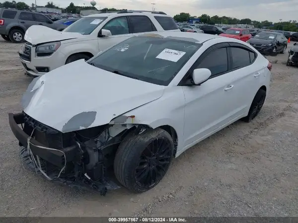 5NPD74LFXHH208227 2017 HYUNDAI ELANTRA - Image 2