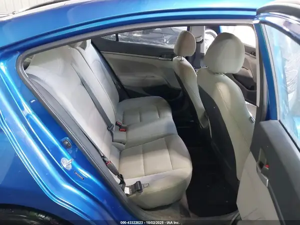 5NPD74LFXHH209586 2017 HYUNDAI ELANTRA - Image 8