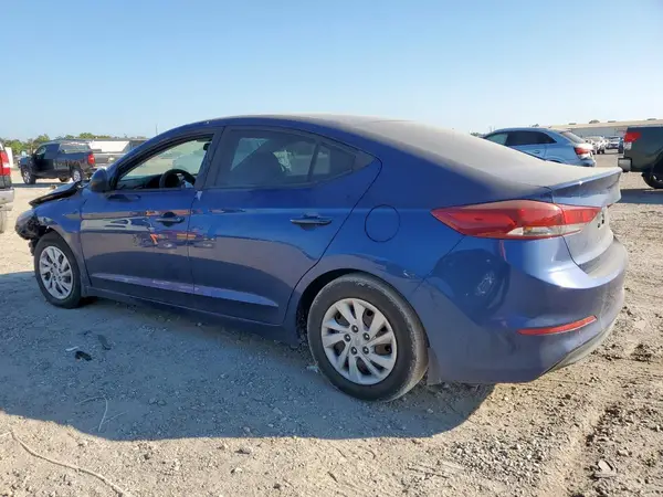 5NPD74LFXJH217788 2018 HYUNDAI ELANTRA - Image 2