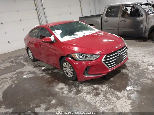 5NPD74LFXJH227057 2018 HYUNDAI ELANTRA - Image 1