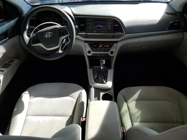 5NPD74LFXJH242643 2018 HYUNDAI ELANTRA - Image 8