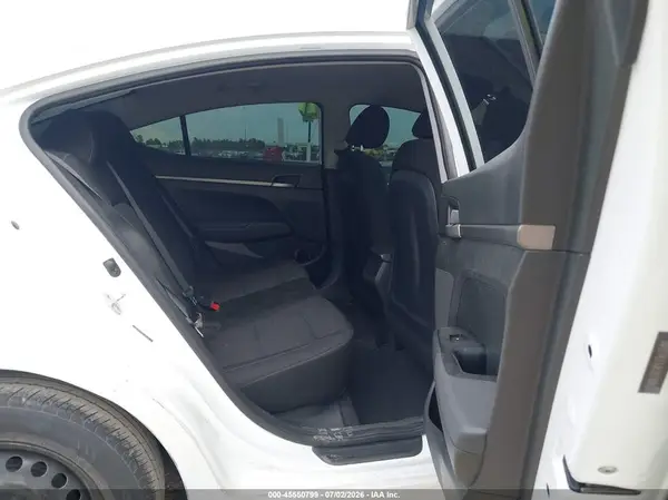 5NPD74LFXJH261189 2018 HYUNDAI ELANTRA - Image 8