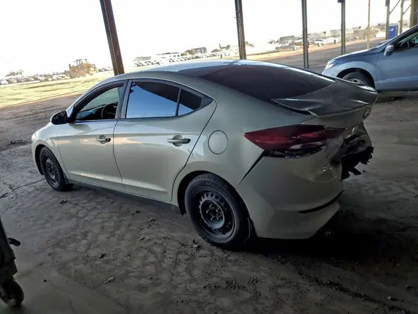 5NPD74LFXJH265694 2018 HYUNDAI ELANTRA - Image 2