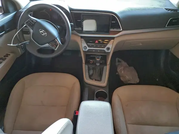 5NPD74LFXJH265694 2018 HYUNDAI ELANTRA - Image 8