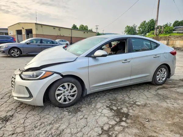 5NPD74LFXJH266019 2018 HYUNDAI ELANTRA - Image 1