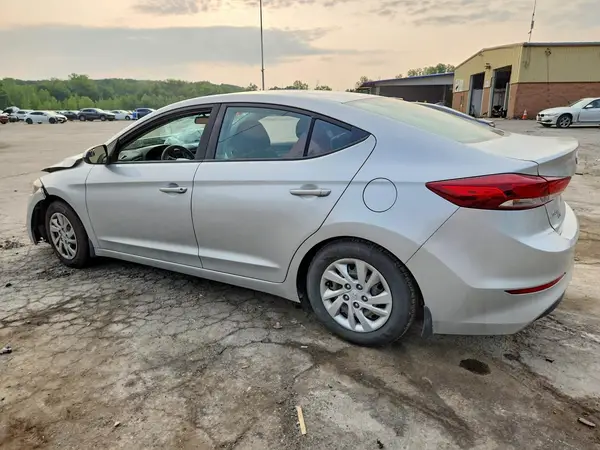 5NPD74LFXJH266019 2018 HYUNDAI ELANTRA - Image 2