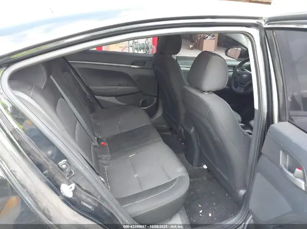 5NPD74LFXJH273116 2018 HYUNDAI ELANTRA - Image 8