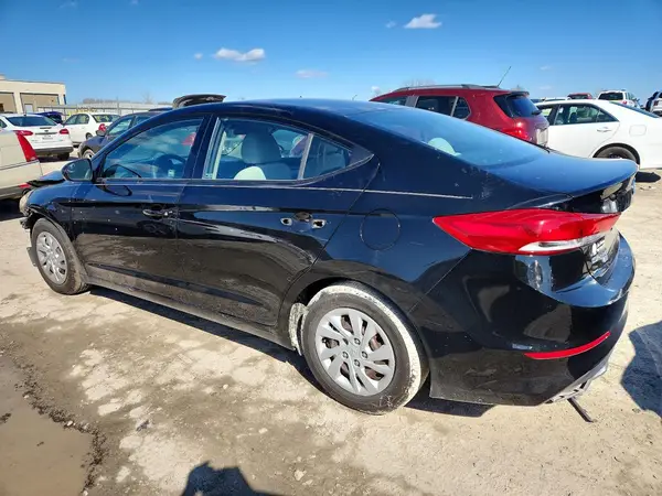 5NPD74LFXJH277330 2018 HYUNDAI ELANTRA - Image 2