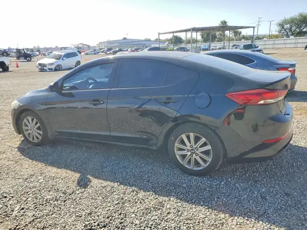 5NPD74LFXJH279739 2018 HYUNDAI ELANTRA - Image 2