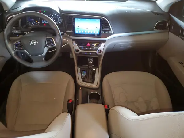 5NPD74LFXJH284181 2018 HYUNDAI ELANTRA - Image 8