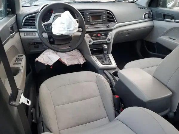 5NPD74LFXJH289090 2018 HYUNDAI ELANTRA - Image 8