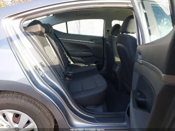 5NPD74LFXJH292068 2018 HYUNDAI ELANTRA - Image 8