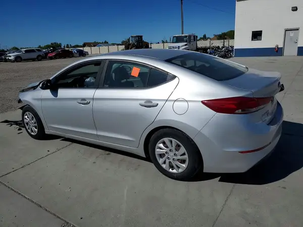 5NPD74LFXJH319009 2018 HYUNDAI ELANTRA - Image 2