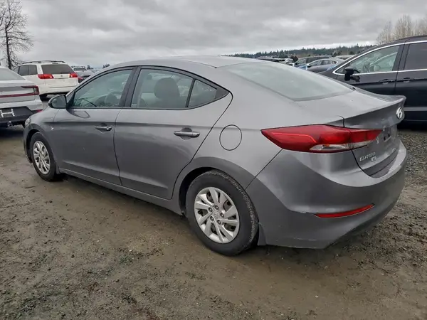 5NPD74LFXJH330253 2018 HYUNDAI ELANTRA - Image 2