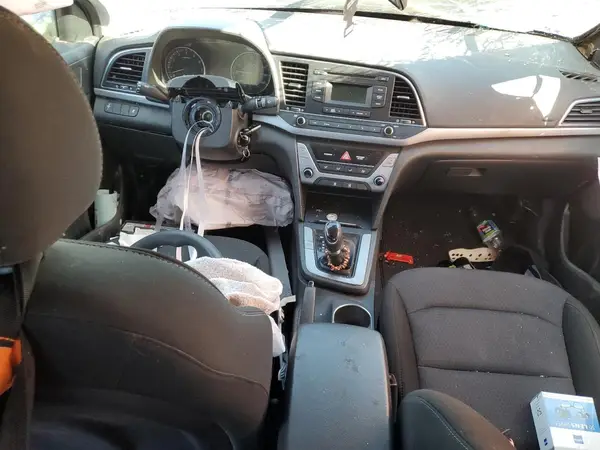 5NPD74LFXJH333539 2018 HYUNDAI ELANTRA - Image 8