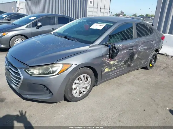 5NPD74LFXJH334237 2018 HYUNDAI ELANTRA - Image 2