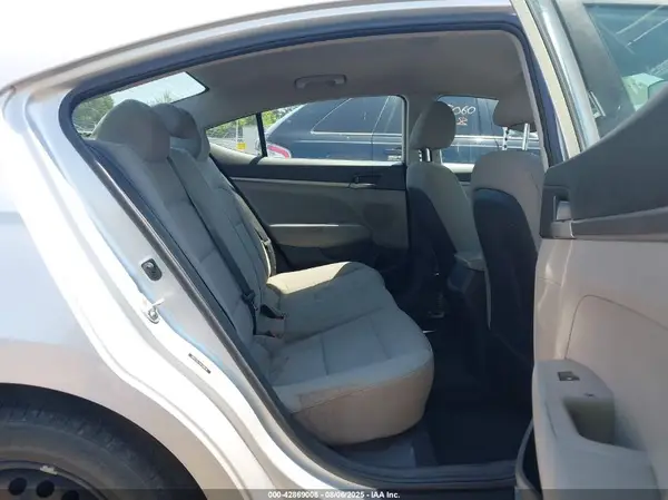 5NPD74LFXJH338238 2018 HYUNDAI ELANTRA - Image 8