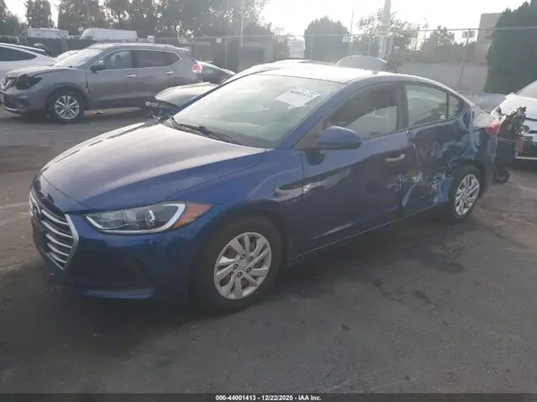 5NPD74LFXJH341673 2018 HYUNDAI ELANTRA - Image 2