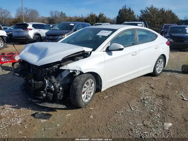 5NPD74LFXJH343147 2018 HYUNDAI ELANTRA - Image 2