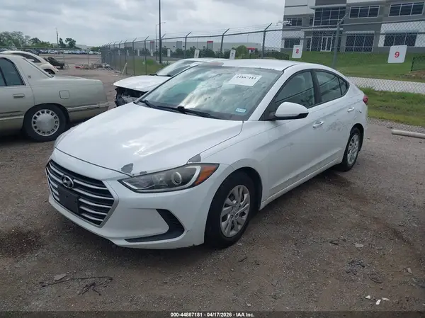 5NPD74LFXJH345108 2018 HYUNDAI ELANTRA - Image 2