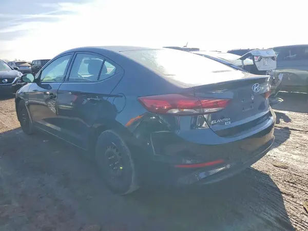 5NPD74LFXJH349904 2018 HYUNDAI ELANTRA - Image 2