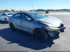 5NPD74LFXJH351863 2018 HYUNDAI ELANTRA