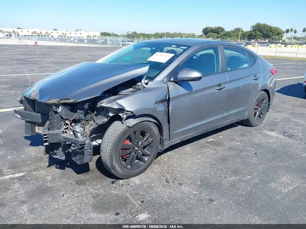 5NPD74LFXJH351863 2018 HYUNDAI ELANTRA - Image 2