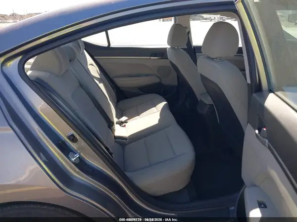 5NPD74LFXJH351863 2018 HYUNDAI ELANTRA - Image 8