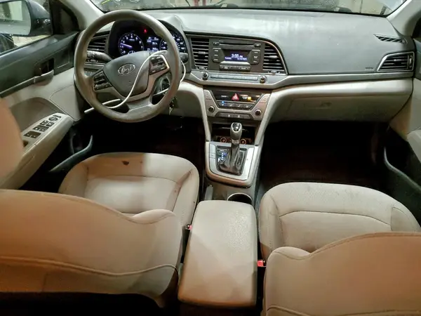 5NPD74LFXJH352110 2018 HYUNDAI ELANTRA - Image 8