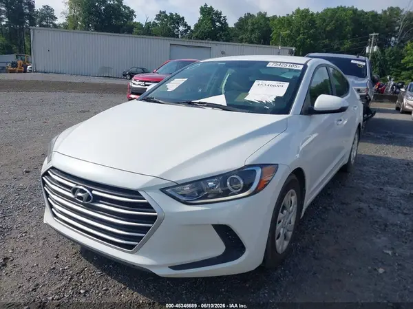 5NPD74LFXJH352429 2018 HYUNDAI ELANTRA - Image 2