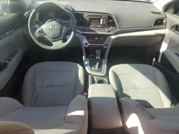 5NPD74LFXJH353144 2018 HYUNDAI ELANTRA - Image 8