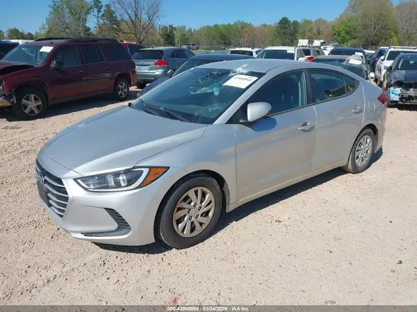 5NPD74LFXJH354911 2018 HYUNDAI ELANTRA - Image 2