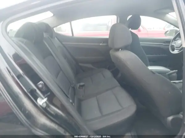 5NPD74LFXJH367027 2018 HYUNDAI ELANTRA - Image 8