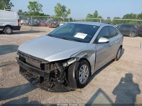 5NPD74LFXJH369666 2018 HYUNDAI ELANTRA - Image 2
