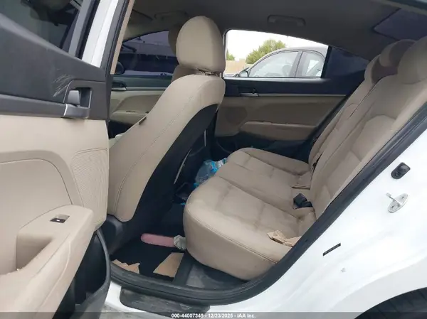 5NPD74LFXJH374334 2018 HYUNDAI ELANTRA - Image 8
