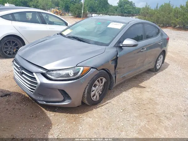 5NPD74LFXJH374429 2018 HYUNDAI ELANTRA - Image 2
