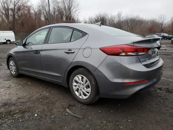 5NPD74LFXJH375225 2018 HYUNDAI ELANTRA - Image 2