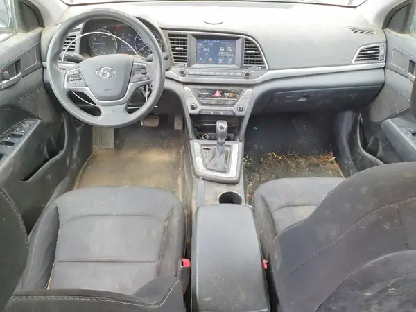 5NPD74LFXJH388816 2018 HYUNDAI ELANTRA - Image 8