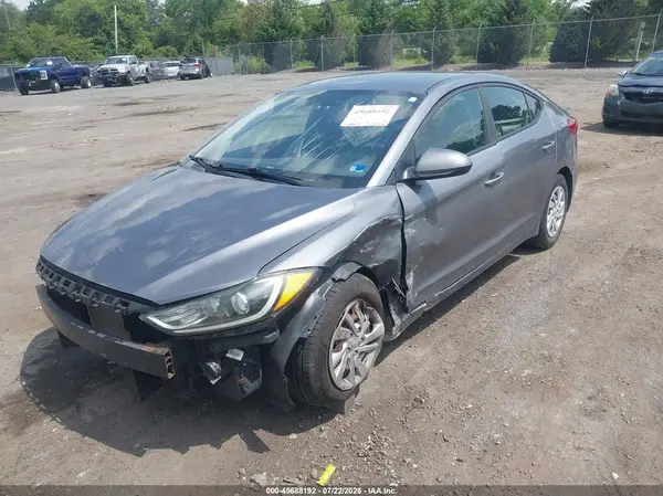 5NPD74LFXJH392767 2018 HYUNDAI ELANTRA - Image 2