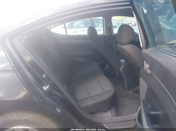 5NPD74LFXJH392834 2018 HYUNDAI ELANTRA - Image 8