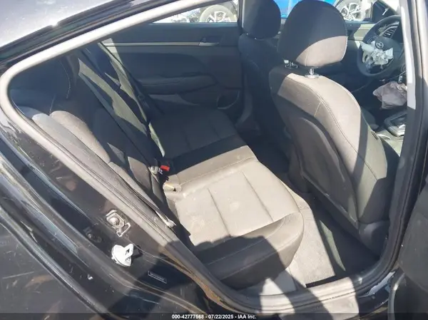 5NPD74LFXJH397824 2018 HYUNDAI ELANTRA - Image 8
