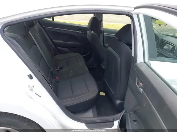 5NPD74LFXJH401421 2018 HYUNDAI ELANTRA - Image 8