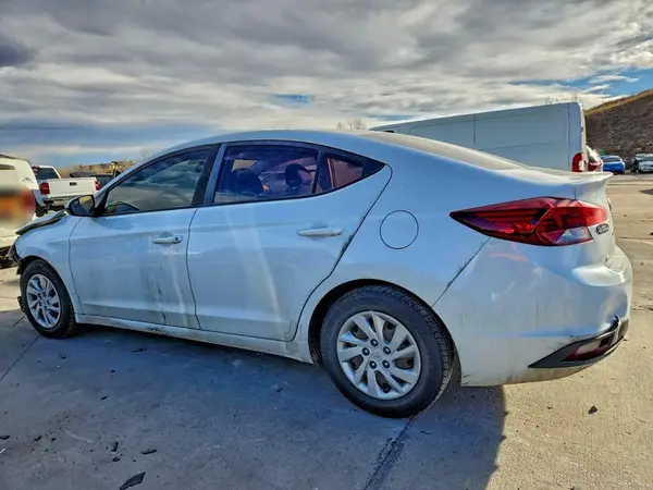 5NPD74LFXKH437479 2019 HYUNDAI ELANTRA - Image 2