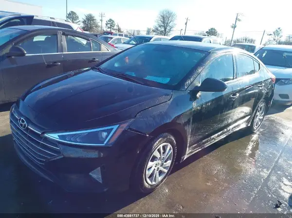 5NPD74LFXKH452368 2019 HYUNDAI ELANTRA - Image 2